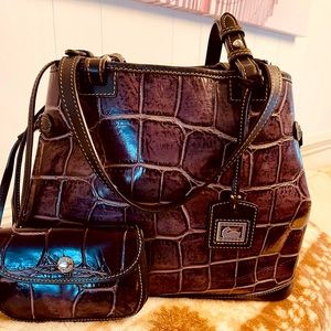 Vintage Dooney & Bourke Croc bag with bonus matching wristlet & Dust Bag